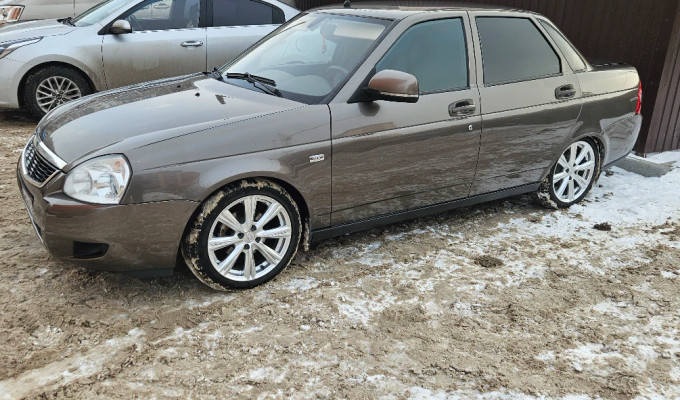 ВАЗ (Lada) Priora 2015 года