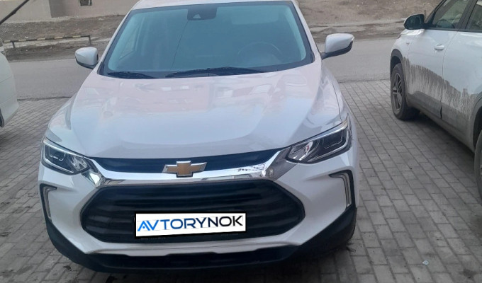 Chevrolet Tracker 2024 года