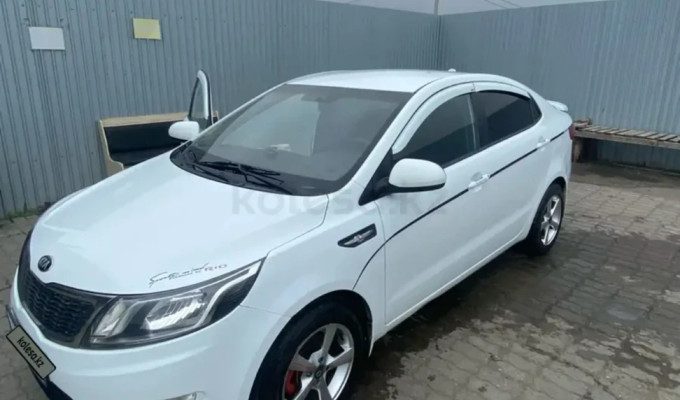 Kia Rio 2013 года