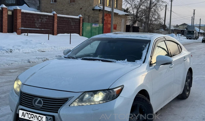 Lexus ES 2014 года