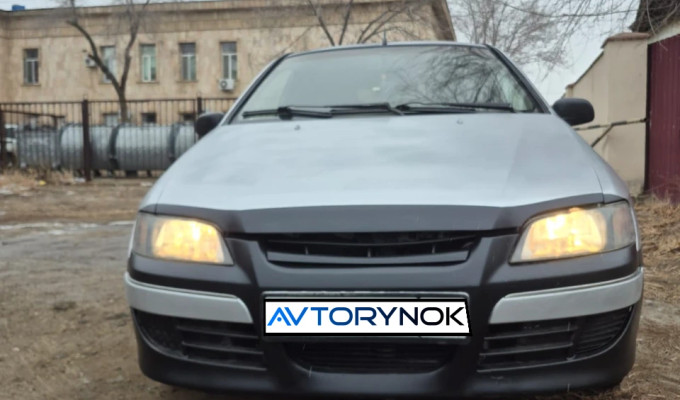 Mitsubishi Space Star 2004 года