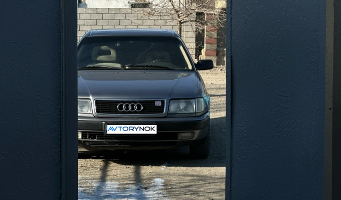 Audi 100 1993 года