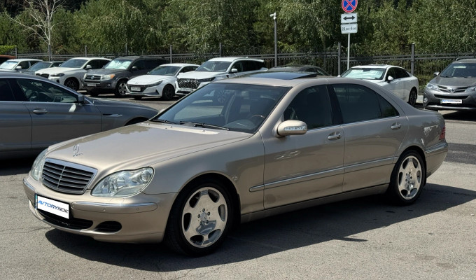 Mercedes-Benz S-Класс 2003 года