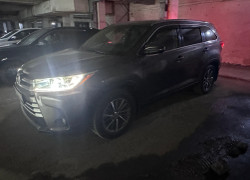 Toyota Highlander 2019 года