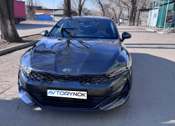 Kia K5 2020 года