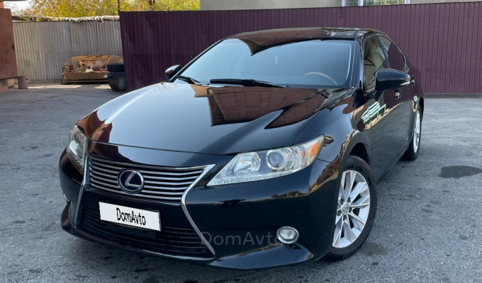 Lexus ES 2014 года