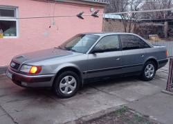 Audi S4 1992 года