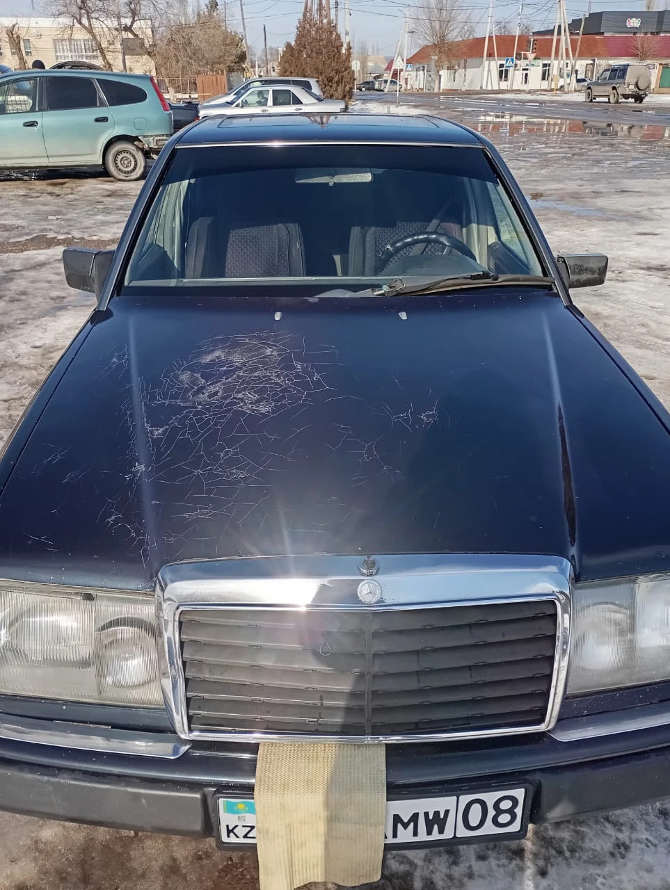 Mercedes-Benz E-Class, 1989
