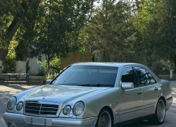 Mercedes-Benz E-Класс 1998 года