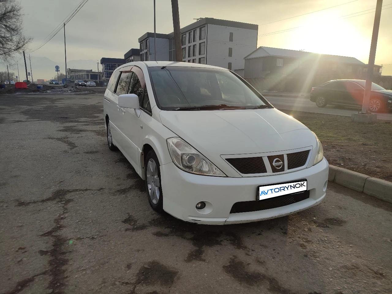 Nissan Presage, 2003