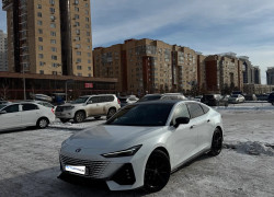 Changan UNI-V 2023 года