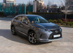 Lexus RX 2021 года