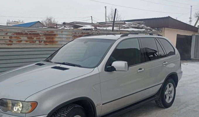 BMW X5 2001 года