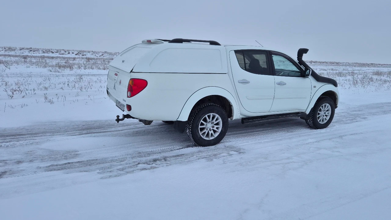 Mitsubishi L200, 2015