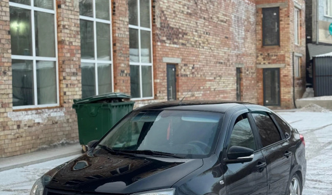 ВАЗ (Lada) Granta 2015 года