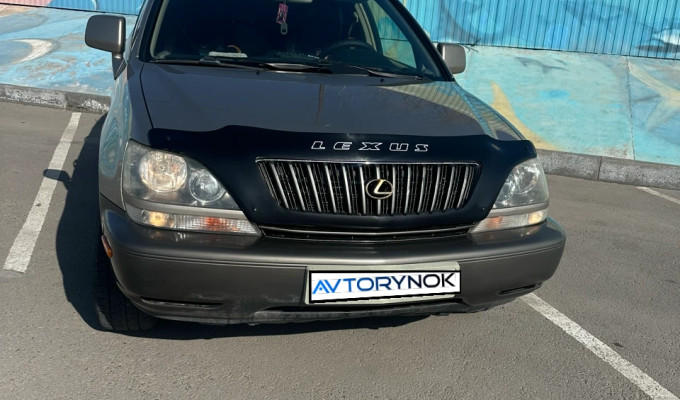 Lexus RX 2000 года