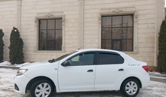 Renault Logan 2017 года
