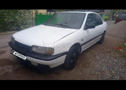 Nissan Primera 1992 года