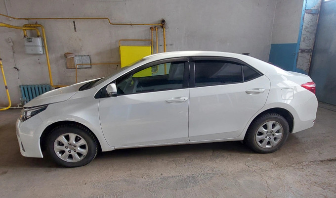 Toyota Corolla 2014 года