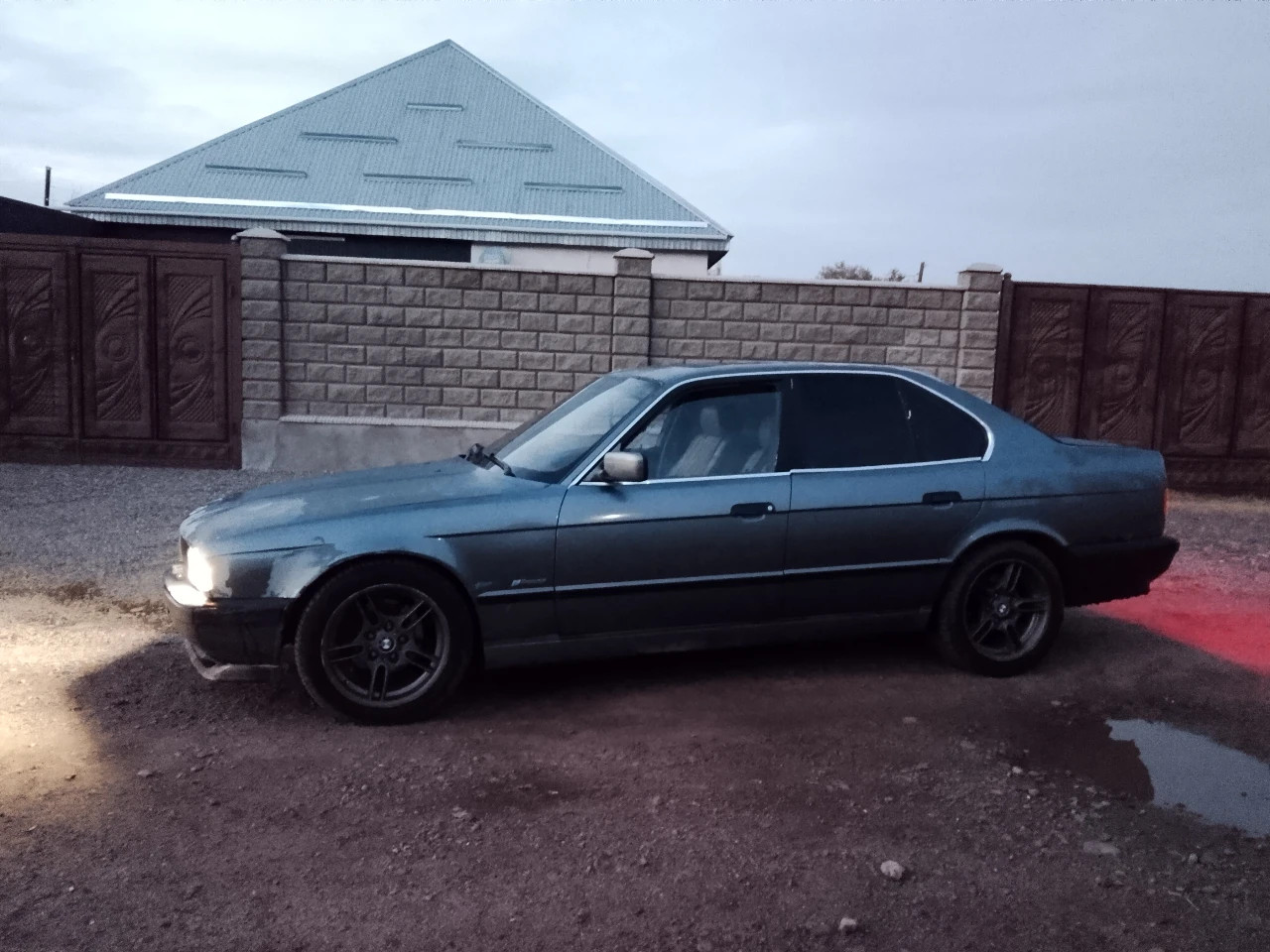 BMW 5 Series, 1989