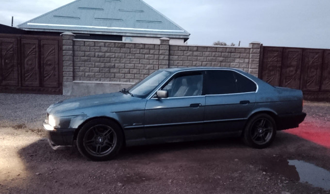 BMW 5 серия 1989 года