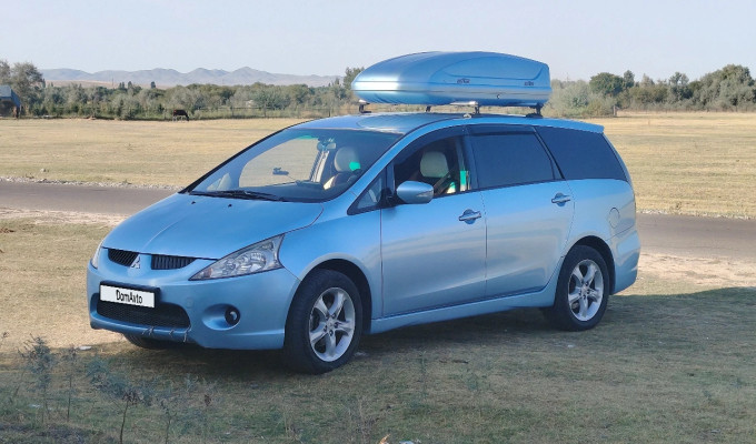 Mitsubishi Grandis 2004 года