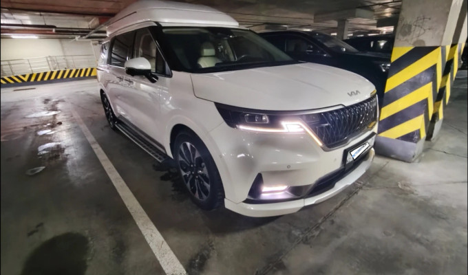 Kia Carnival 2022 года