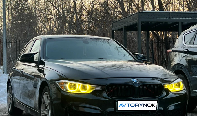 BMW 3 серия 2013 года