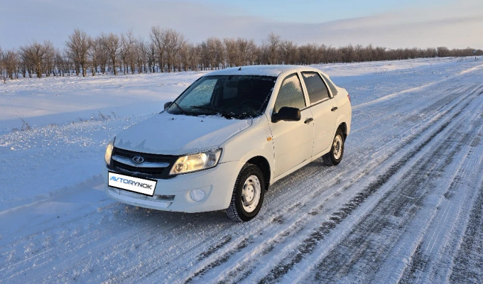 ВАЗ (Lada) Granta 2013 года
