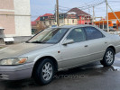 Toyota Camry 2000 года