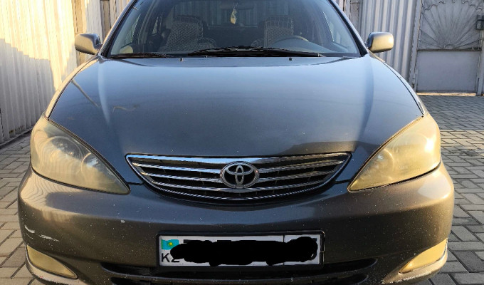 Toyota Camry 2002 года