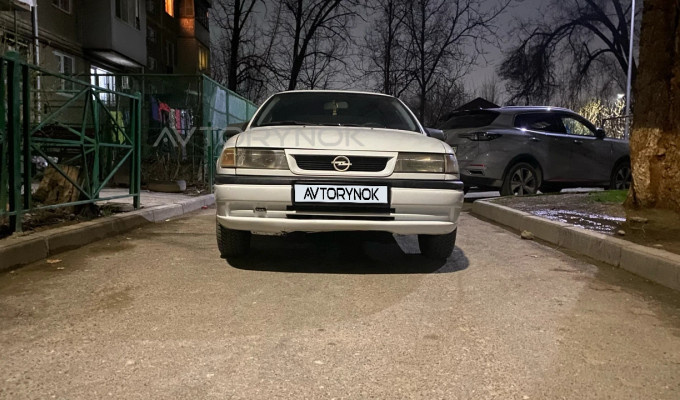 Opel Vectra 1993 года
