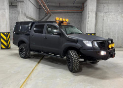 Toyota Hilux 2012 года