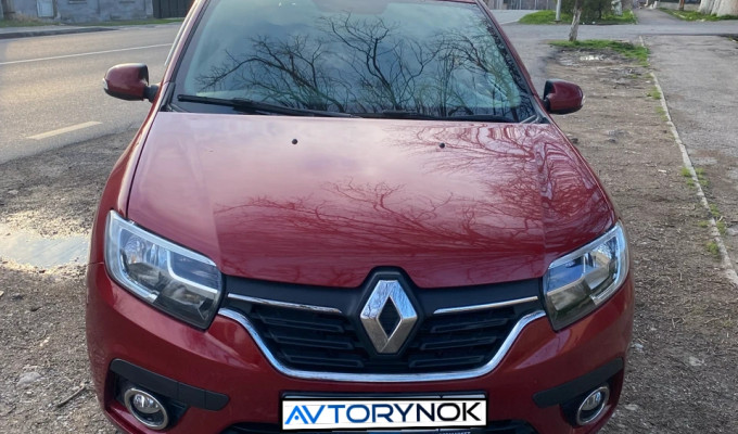 Renault Sandero 2020 года