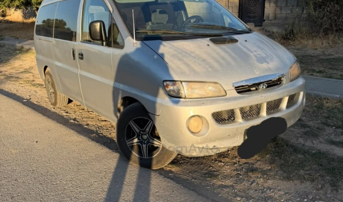Hyundai Starex 1998 года
