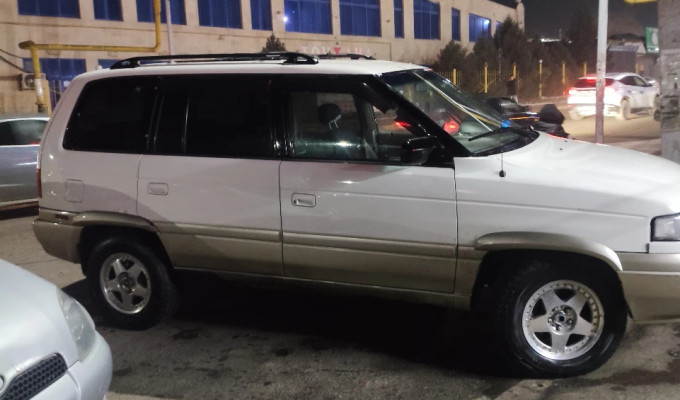 Mazda MPV 1998 года