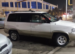 Mazda MPV 1998 года