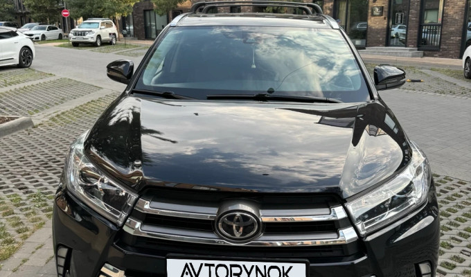 Toyota Highlander 2019 года