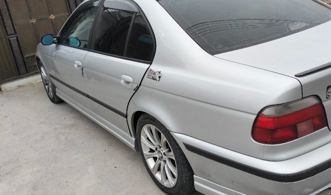 BMW 5 серия 1999 года