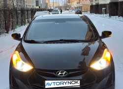 Hyundai Elantra 2012 года