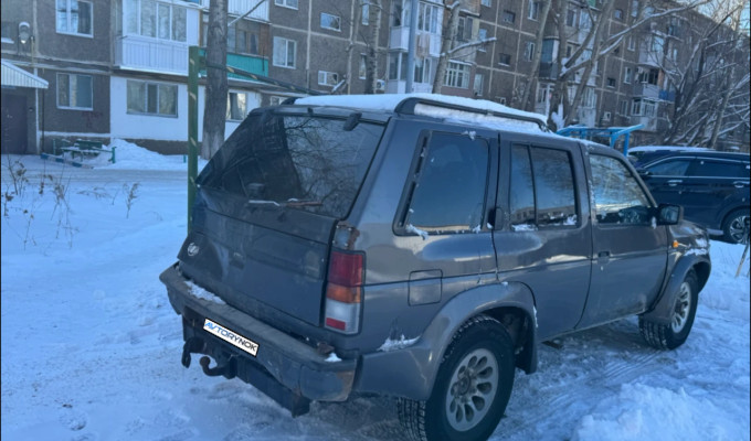 Nissan Terrano 1991 года