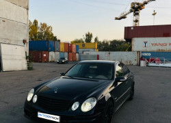Mercedes-Benz E-Класс 2002 года