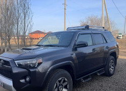 Toyota 4Runner 2018 года