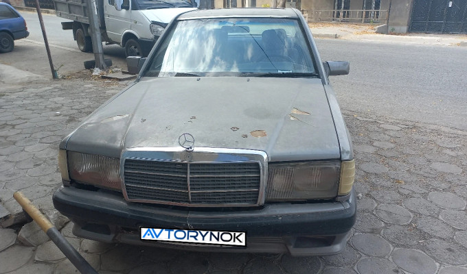 Mercedes-Benz 190 1988 года