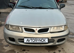 Mitsubishi Carisma 1998 года
