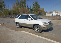 Lexus RX 2000 года