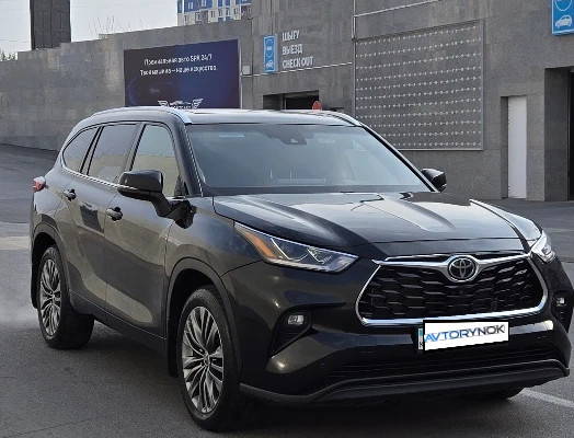 Toyota Highlander 2020 года