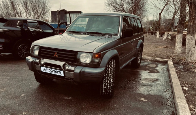 Mitsubishi Pajero 1994 года