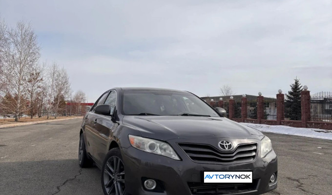 Toyota Camry 2009 года
