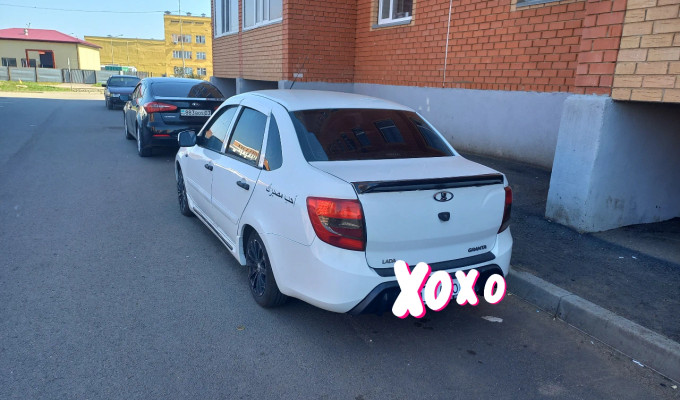 ВАЗ (Lada) Granta 2013 года